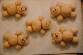 A Bread Shaping Tutorial Bread Bears Bread Shaping Frozen Bread Dough Bread Art
