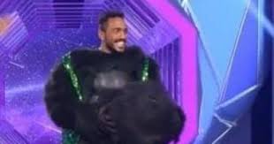 وامع مين يلي شاف المقطع اكتر من مره يقولpic.twitter.com/kshozpuq6q. Ø¨Ø±Ù†Ø§Ù…Ø¬ Ø£Ù†Øª Ù…ÙŠÙ† ÙŠØ¤ÙƒØ¯ Ø§Ù†ÙØ±Ø§Ø¯ Ø§Ù„ÙŠÙˆÙ… Ø§Ù„Ø³Ø§Ø¨Ø¹ Ø¨Ø³ÙØ± ÙƒÙ‡Ø±Ø¨Ø§ Ø¥Ù„Ù‰ Ù„Ø¨Ù†Ø§Ù† Ù‚Ø¨Ù„ Ø¥ØµØ§Ø¨ØªÙ‡ Ø¨ÙƒÙˆØ±ÙˆÙ†Ø§ Ø§Ù„ÙŠÙˆÙ… Ø§Ù„Ø³Ø§Ø¨Ø¹