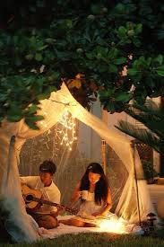 outdoor blanket fort idee deco exterieur decor exterieur terrasse jardin