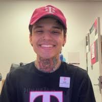 900+ perfiles de «Alex O'jeda»