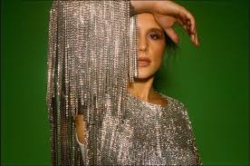 Her time, and the sun peeking in from the window bathes the english singer in a shimmering golden halo. Album Reviews Jessie Ware What S Your Pleasure Nadine Shah Kitchen Sink And Khruangbin Mordechai The Independent The Independent