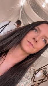 Amanda Isenhower's Instagram, Twitter & Facebook