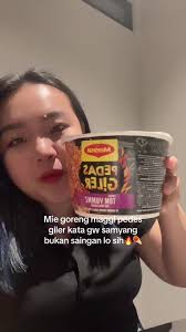 Mie Goreng Maggi Pedas Giler di Malaysia