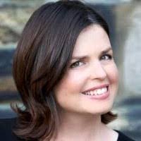 Heidi Bonnell's Instagram, Twitter & Facebook