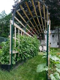 See more ideas about support structure, plant supports, lawn and garden. Building A Trellis For Tomato Plants Diy Garden Trellis Plants Garden Trellis