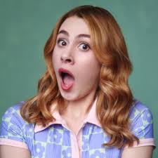 Lottie Grogan (@LottieGrogan)