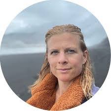 Alicia Robb's Instagram, Twitter & Facebook