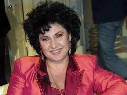 Marisa laurito (born 19 april 1951) is an italian actress, singer and television personality. Marisa Laurito Il Mio Matrimonio E Durato 3 Mesi Ora Ho Un Compagno Che Mi Lascia Libera Corriere It