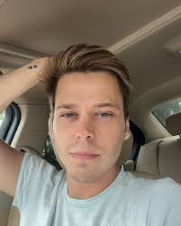 DAWSON ROBERTS (@dawsonn_roberts) • Instagram photos and videos