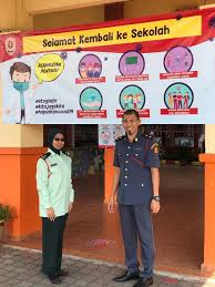 Klip video ucapan sempena hari raya aidilfitri 2019 daripada warga smk bandar tasik kesuma. Hari Rabu Ialah Hari Smk Bandar Tasik Kesuma Official Facebook