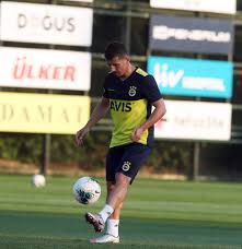 Tarihi eski yıllara dayanan ve ülkemizin en önemli spor kulüplerinden bir tanesi olan fenerbahçe spor kulübüne ait olan stadyumdur. Fenerbahce Sk Auf Twitter Besiktas Maci Hazirliklarimizi Tamamladik Bjkvfb