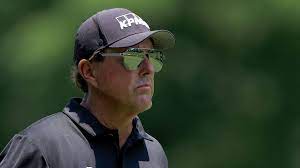 Open at winged foot to achieve the career grand slam of all. Phil Mickelson Reveals The Surprising Reason Why He Wears Sunglasses