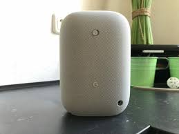 Legst du es dann unter dein kopfkissen, ist die katastrophe vorprogrammiert. Google Nest Audio Der Erste Eindruck