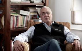 Doğan cüceloğlu, amerika'da doktora öğrencisi iken, kendisi gibi doktora öğrencisi olan emily ile. Ewlnya Coawhpm