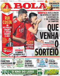 Coincidentemente, são 54 jogadores brasileiros que entraram em campo em uma final da competição. Rfi7lbn0ohyvrm