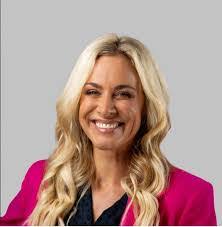 Tim Bade's Instagram, Twitter & Facebook