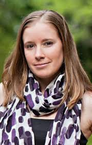 Hettie and the London Blitz: A World War II Survival Story by Jenni L.  Walsh, Jane Pica