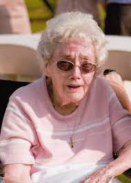 Lillian Deal's Instagram, Twitter & Facebook