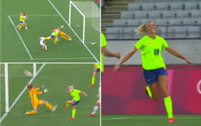 Kosovare asllani, född 29 juli 1989 4 i kristianstad, 1 är en svensk fotbollsspelare. 4ofnkhtos6j 9m