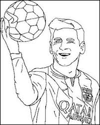 Op deze pagina vind je een mooie verzameling voetbal kleurplaten om uit te printen en in te kleuren. 34 Ideeen Over Lionel Messi Voetbal Tatoeages Voetbal Voetbal Posters