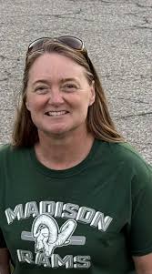 4 candidates vie for 3 seats