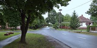 Egy hajtóvadászat során karak feláldozza életét a fiatalok megmentéséért. Ez A Hajdu Bihari Telepules Is Nagy Nyertese A Magyar Falu Programnak Videoval Debrecen Hirei Debreceni Hirek Debrecen Es Hajdu Bihar Megye Hirei Dehir Hu