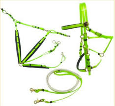 La vente directe est la transaction qui se déroule sans intermédiaire entre une personne à l'origine de l'existence du produit ou de la transformation d'un produit (le producteur ou le transformateur) et l'acheteur final. Materiel D Equitation Vente Direct D Usine Destockage Grossiste