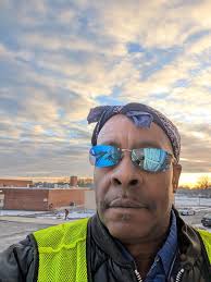 HELLO PARKVILLMIDDLE PARENTS AND KIDDIES 🤗,, THANKS FOR ALL YOUR SUPPORT  👍🏾🤗AND A VERY THANK YOU TO MISS JOYCE,, FOR THE,🍩🍩🍩. SEE YOU ALL  TOMORROW 😀😀😀 🚸🚸PERSON,,MR. WILL 😎👍🏾