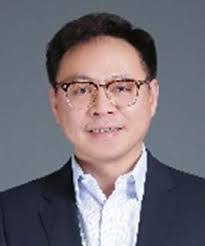 Soonhyun Kwon's Instagram, Twitter & Facebook