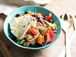 Masukkan saus ke dalam wortel robek. 7 Jenis Salad Yang Harus Kamu Coba By A Ica N Blog Catering Online Jakarta Kulina Medium