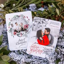 Whether you're taking glamour solo shots, cute couple photos or full family pictures, we've gathered 25 christmas photo outfit ideas to inspire you. Couple Christmas Photo Card Ideas Mixbook Inspiration