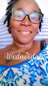 Gloria Stephens's Instagram, Twitter & Facebook