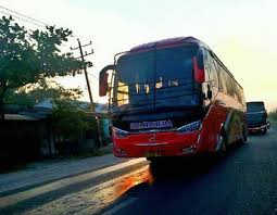 Ya, bus satu ini merupakan bukti bahwa teknologi semakin maju dan berkembang dari tahun ke tahunnya. Bus Makmur Posts Facebook