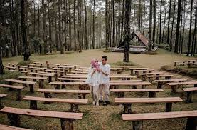 Beberapa orang memilih prewed indoor agar lebih simpel dan tidak ribet. 28 Tempat Prewedding Di Bandung Yang Paling Kekinian