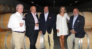 Forums pour discuter de vignoble, voir ses formes composées, des exemples et poser vos questions. Chateau De Vin A Vendre Bordeaux Vignoble A Vendre Bordeaux Achat Vente Vignoble Bordelais