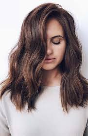 Infine, i capelli medi pari sono perfetti anche come base per molte acconciature o tipologie di raccolto, poiché nessuna ciocca sfuggirà come . Tagli Capelli Medi 2019 31 Idee Per Un Nuovo Taglio E Colore