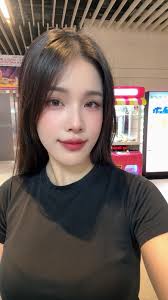 MOBILE MASSAGE THERAPIST MOBAY. I have honestly not been asked to do this  but she is too good not to share!! I just had the most incredible massage  by Britney. I have