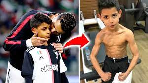 His aunt elma loaded the footage of the incident on to her social media before removing it. 8 Strenge Regeln Die Cristiano Ronaldo Junior Befolgen Muss Youtube