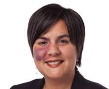 Elisa Beard's Instagram, Twitter & Facebook