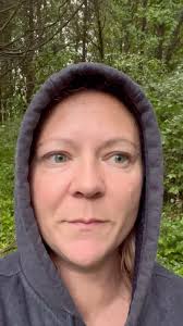 A visual to help release difficult experiences from the body.  #selfawareness #mindbodysoul #mindbodyspirit #grounding #release  #meditation #difficulty #bodytension