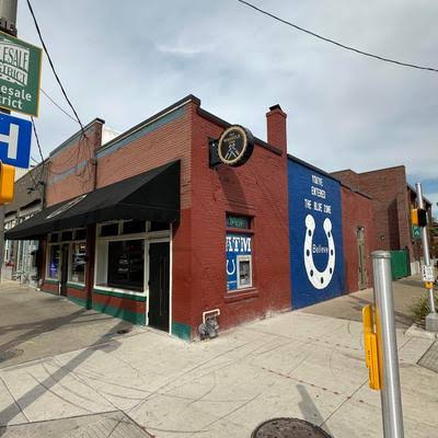 Best Bar in Indianapolis, IN | The Whistle Stop Inn