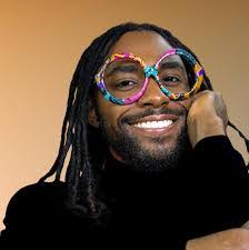 Nita Hart's Instagram, Twitter & Facebook