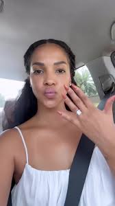 Red Nails for February: Almond Shape & Red Polish 💅