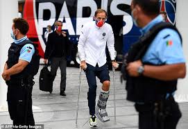 Tuchel rejects 'crisis' after reports of mbappe and neymar row. Thomas Tuchel Makes His Way To Psg S Training Camp On Crutches While Sporting A Protective Boot Daily Mail Online