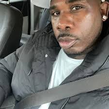 Denise Bricker's Instagram, Twitter & Facebook