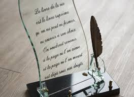 Accédez aux avis de décès, d'obsèques et de condoléances publiés près de chez vous. Comment Rediger Un Avis De Deces Pompes Funebres Regionales