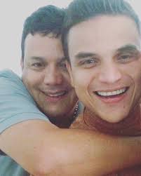 Carlos Bloom ya no es el manager de Silvestre Dangond?