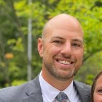 Alex Eades's Instagram, Twitter & Facebook