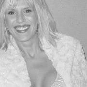 Mindy Alvarez (mdesignia)