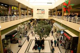 Due to private events, urban crystal run will be open only from 10:00 am to 12:30 pm and 3:30 pm to 6:15 pm on thursday, july 29, 2021 Two Injured In Shooting At New York Shopping Mall Nz Herald